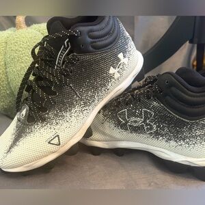 Under Armour Black and Gray youth cleats
